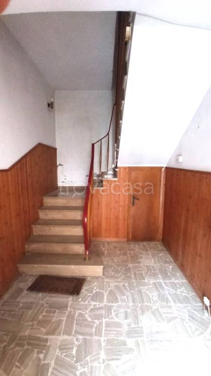 casa indipendente in vendita a Quarrata in zona Caserana