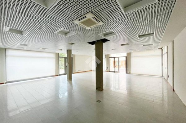 negozio in vendita a Quarrata