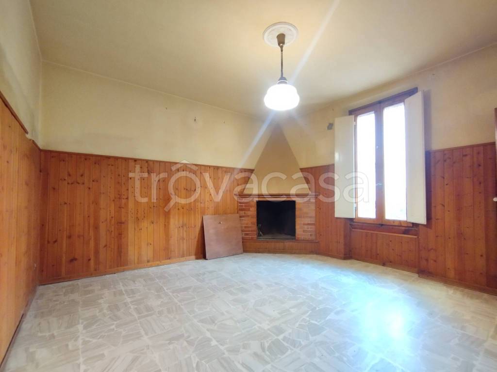 casa indipendente in vendita a Quarrata in zona Caserana