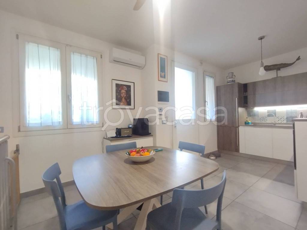 appartamento in vendita a Quarrata in zona Montemagno