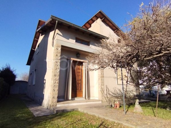 casa indipendente in vendita a Quarrata in zona Montemagno