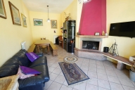 casa indipendente in vendita a Quarrata in zona Santonuovo