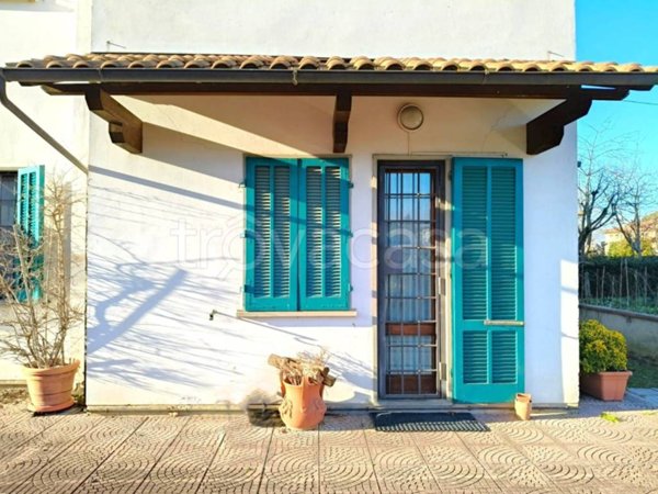 casa indipendente in vendita a Quarrata in zona Santonuovo