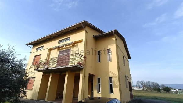 casa indipendente in vendita a Quarrata in zona Vignole