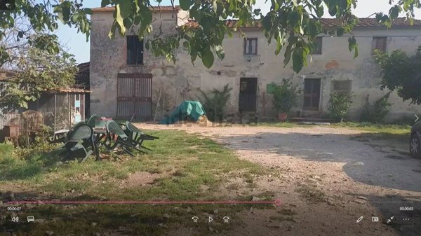 casale in vendita a Quarrata in zona Catena