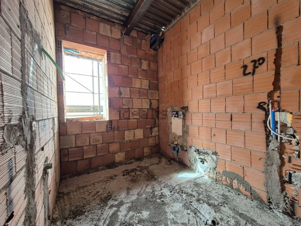 casa indipendente in vendita a Quarrata