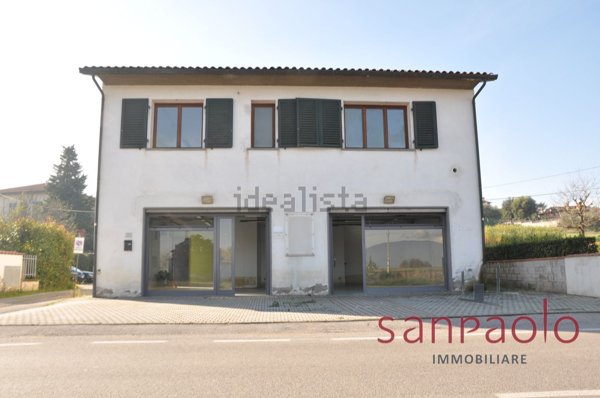casa semindipendente in vendita a Quarrata in zona Valenzatico