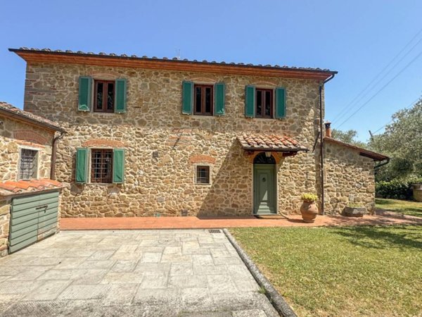 casa indipendente in vendita a Quarrata