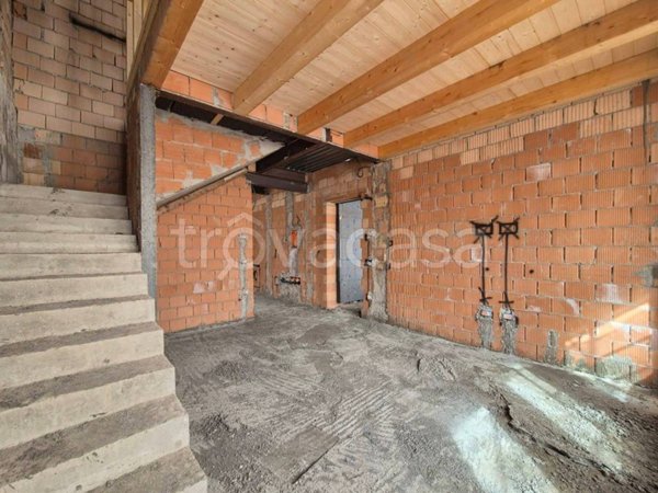 casa indipendente in vendita a Quarrata