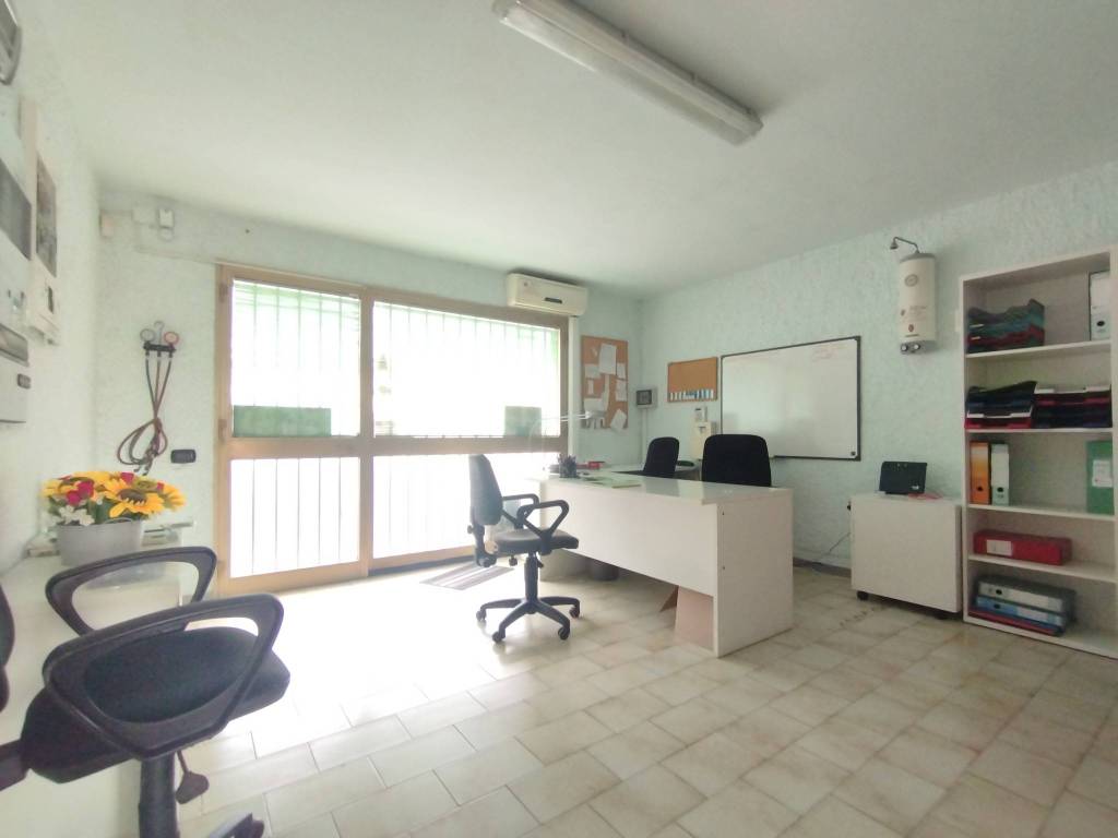 ufficio in vendita a Quarrata