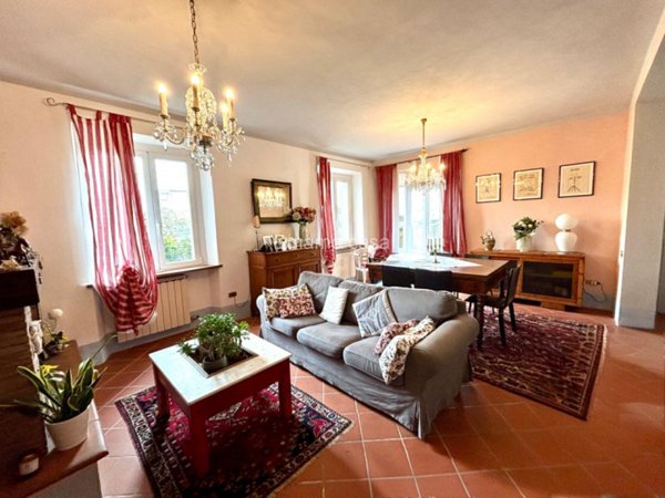 casa indipendente in vendita a Quarrata in zona Casini