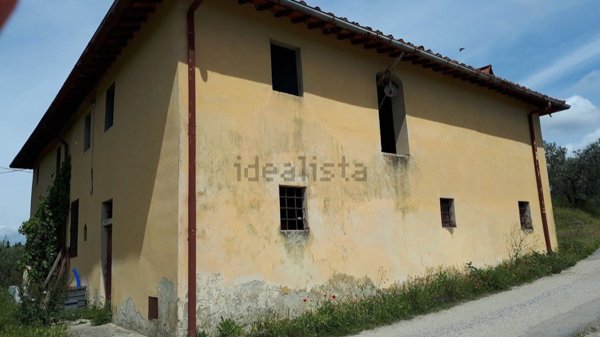 casa indipendente in vendita a Quarrata