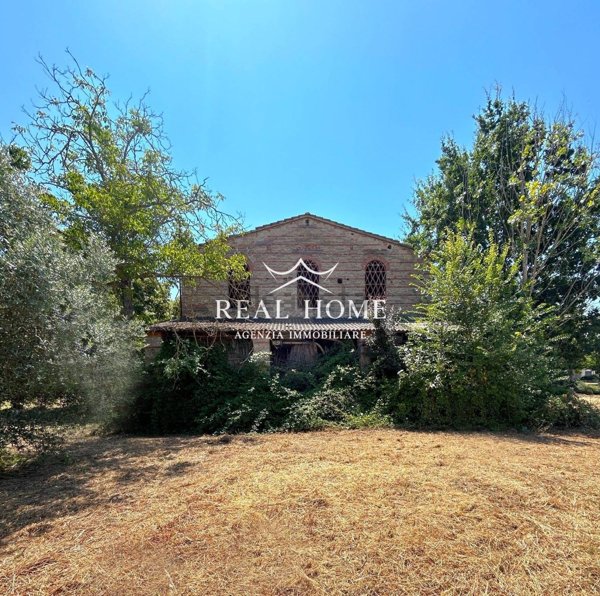 casa indipendente in vendita a Quarrata