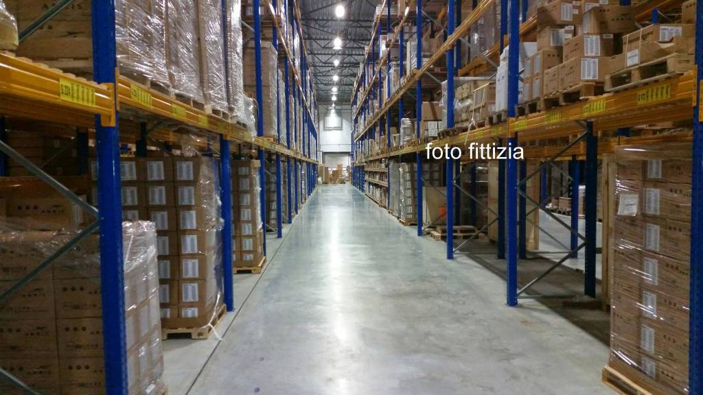 locale commerciale in vendita a Quarrata