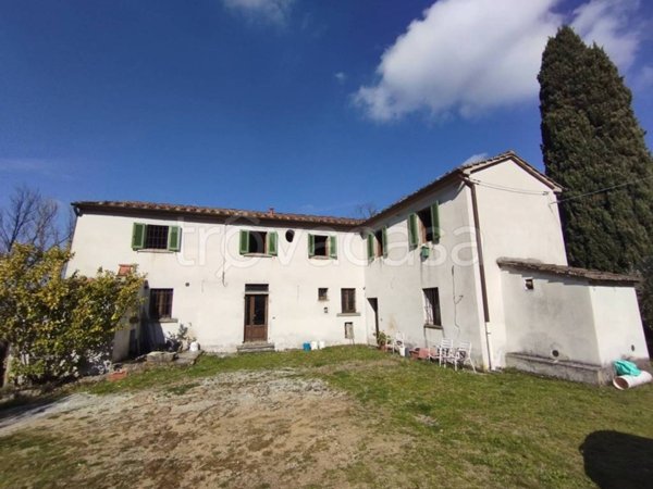 casa indipendente in vendita a Quarrata in zona Montemagno