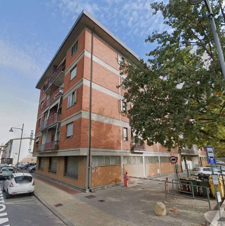 ufficio in vendita a Quarrata in zona Montemagno