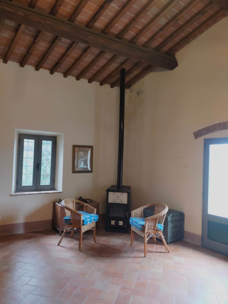 casa indipendente in vendita a Quarrata in zona Buriano