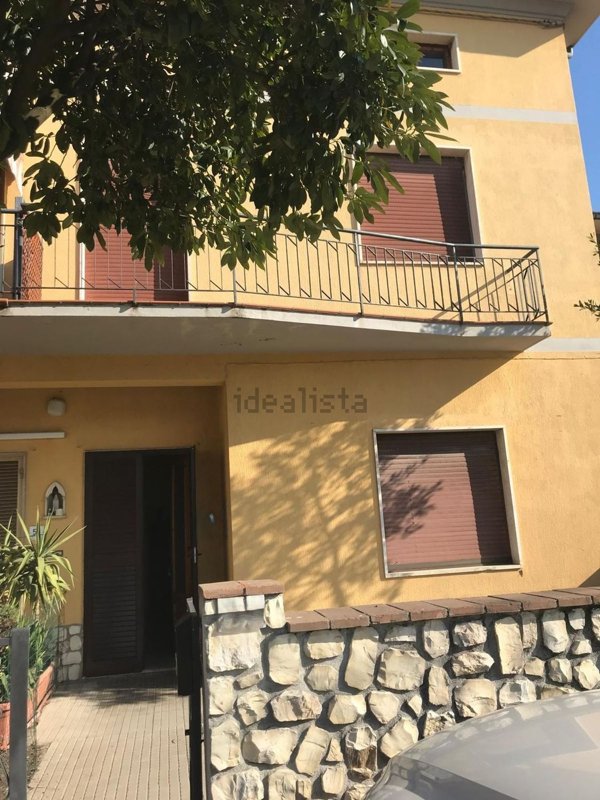 casa indipendente in vendita a Quarrata