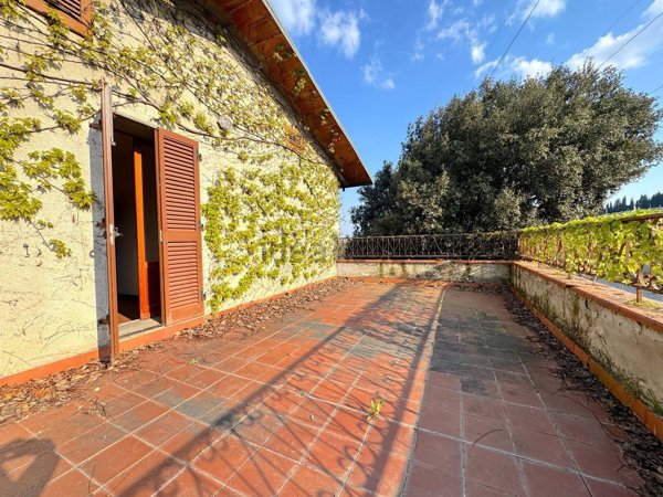 casa indipendente in vendita a Quarrata