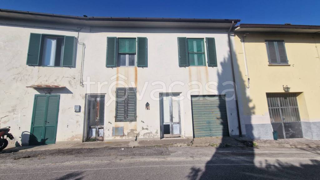 casa indipendente in vendita a Quarrata