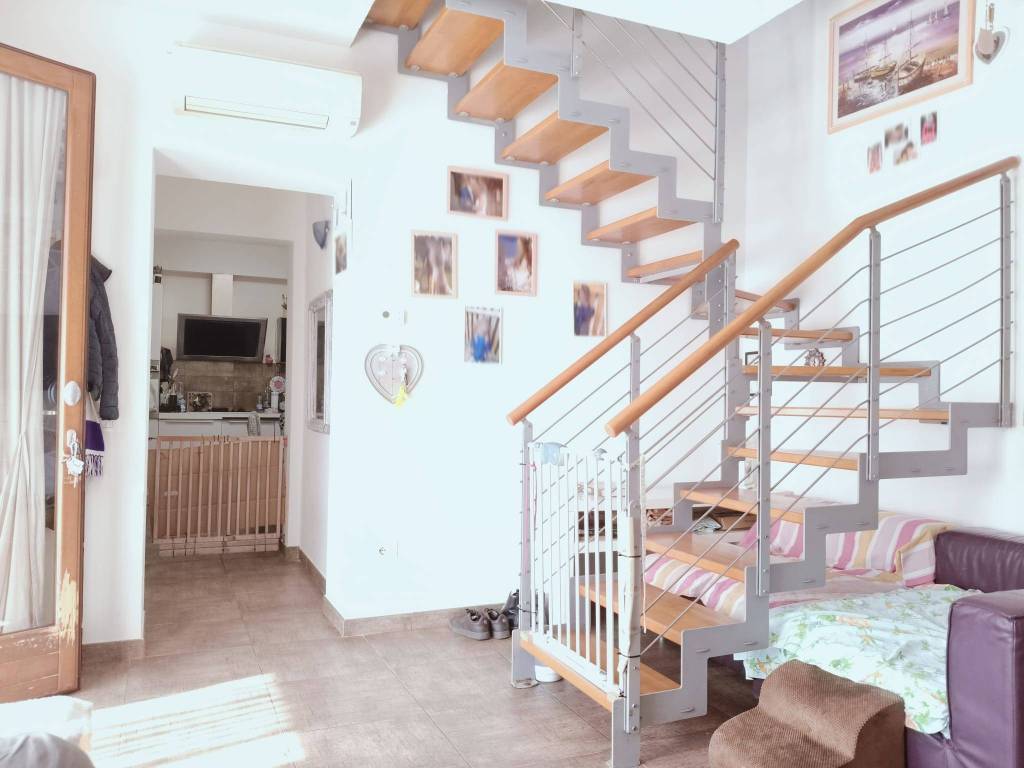 casa indipendente in vendita a Quarrata