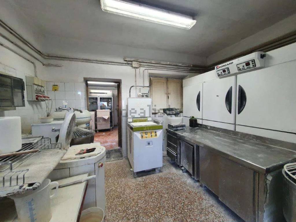 negozio in vendita a Quarrata