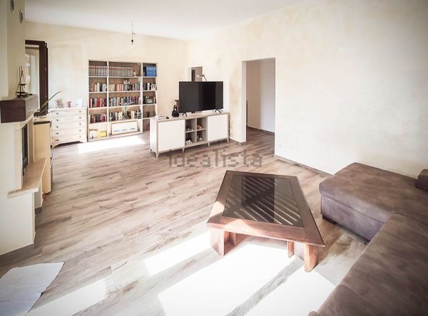 appartamento in vendita a Quarrata in zona Valenzatico