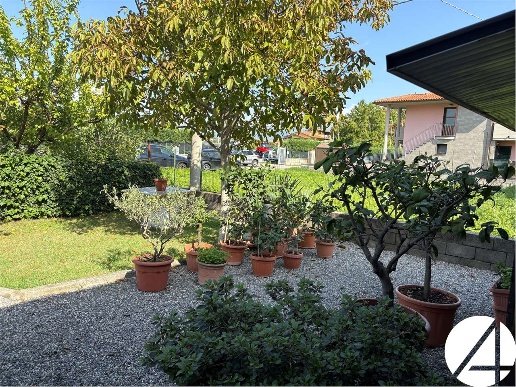 appartamento in vendita a Quarrata in zona Ferruccia