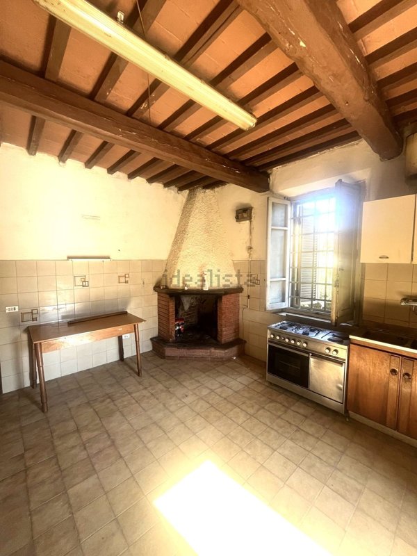 casa indipendente in vendita a Quarrata