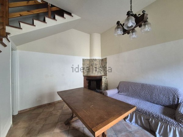 casa indipendente in vendita a Quarrata