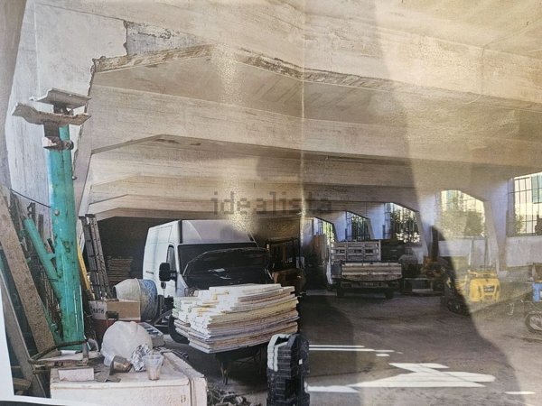 locale di sgombero in vendita a Quarrata