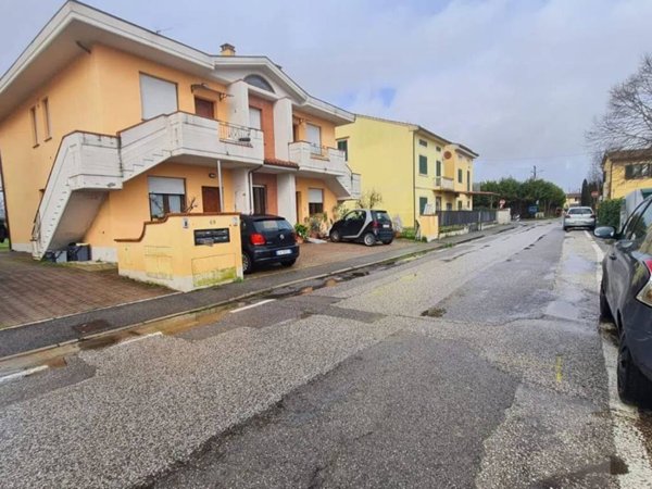 appartamento in vendita a Quarrata in zona Barba