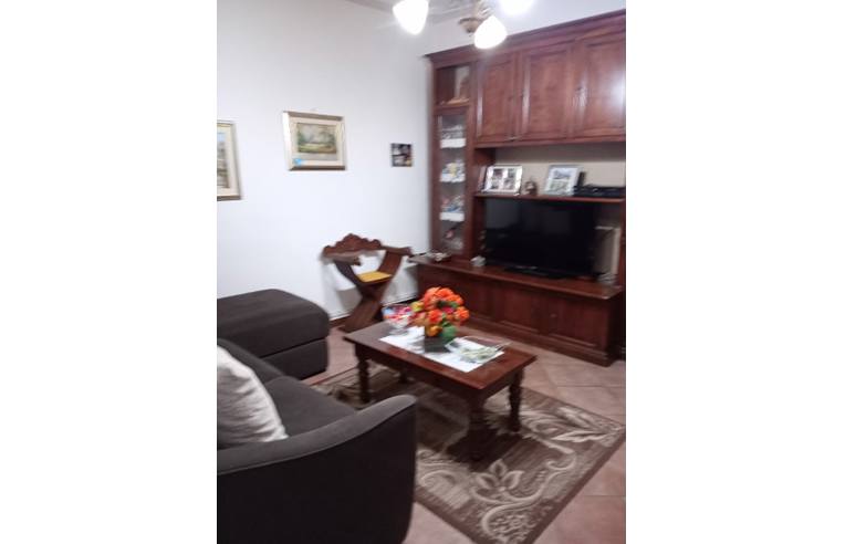 casa indipendente in vendita a Quarrata in zona Tizzana