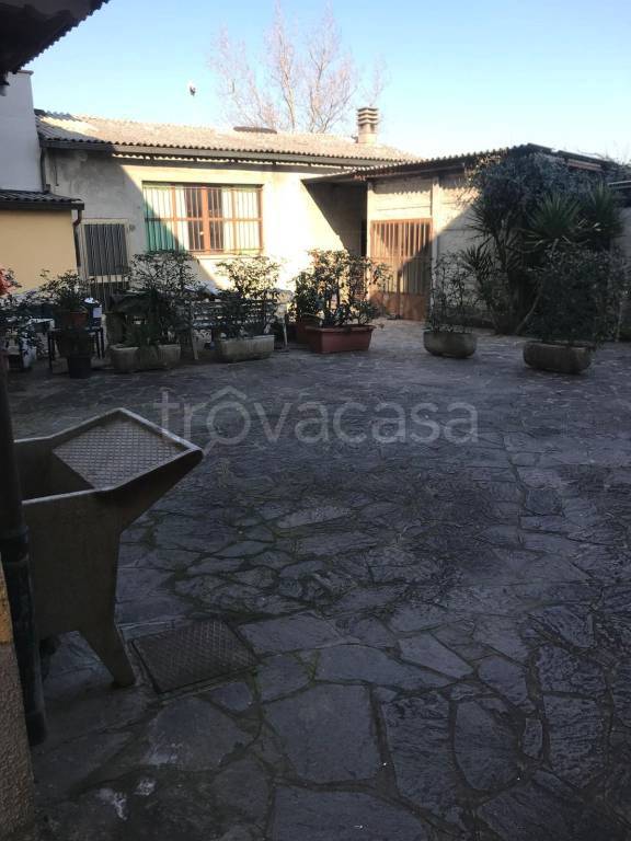 casa indipendente in vendita a Quarrata