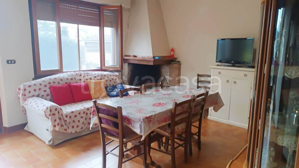 casa indipendente in vendita a Quarrata