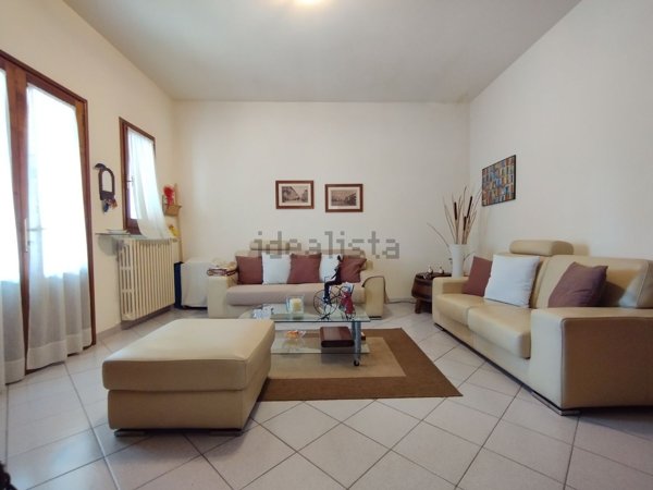 casa indipendente in vendita a Quarrata