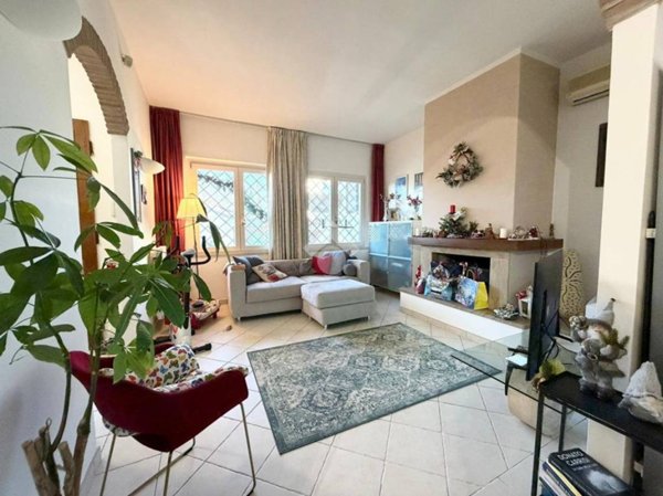 appartamento in vendita a Quarrata in zona Caserana