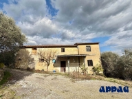 casa indipendente in vendita a Quarrata