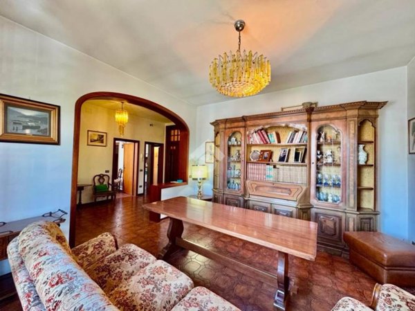 casa indipendente in vendita a Quarrata in zona Barba