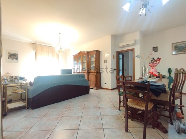 appartamento in vendita a Quarrata in zona Montemagno