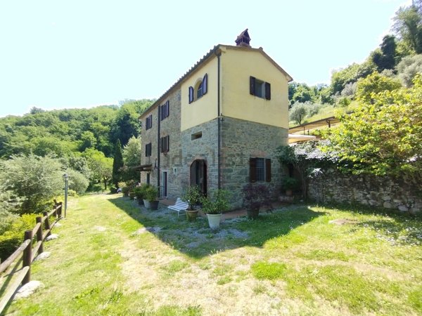 casale in vendita a Quarrata