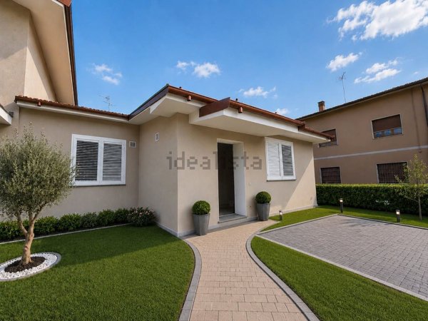 casa indipendente in vendita a Quarrata
