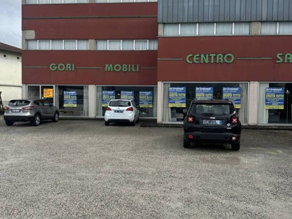 negozio in vendita a Quarrata in zona Vignole
