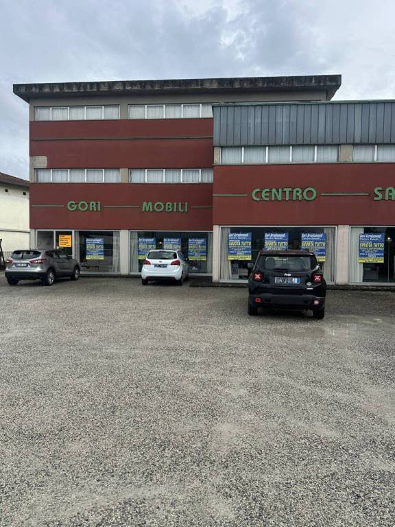 negozio in vendita a Quarrata
