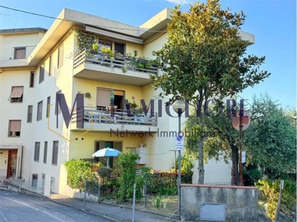 appartamento in vendita a Quarrata in zona Lucciano