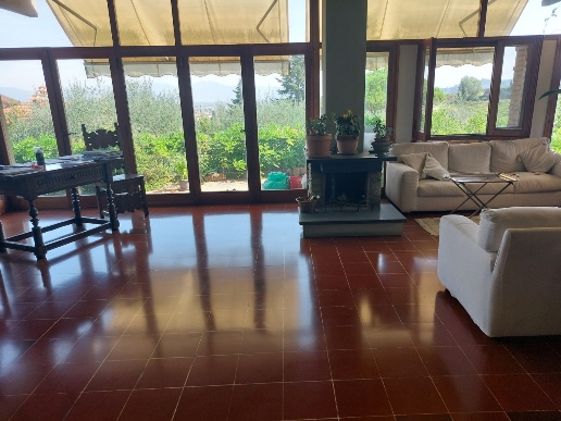 casa indipendente in vendita a Quarrata in zona Lucciano