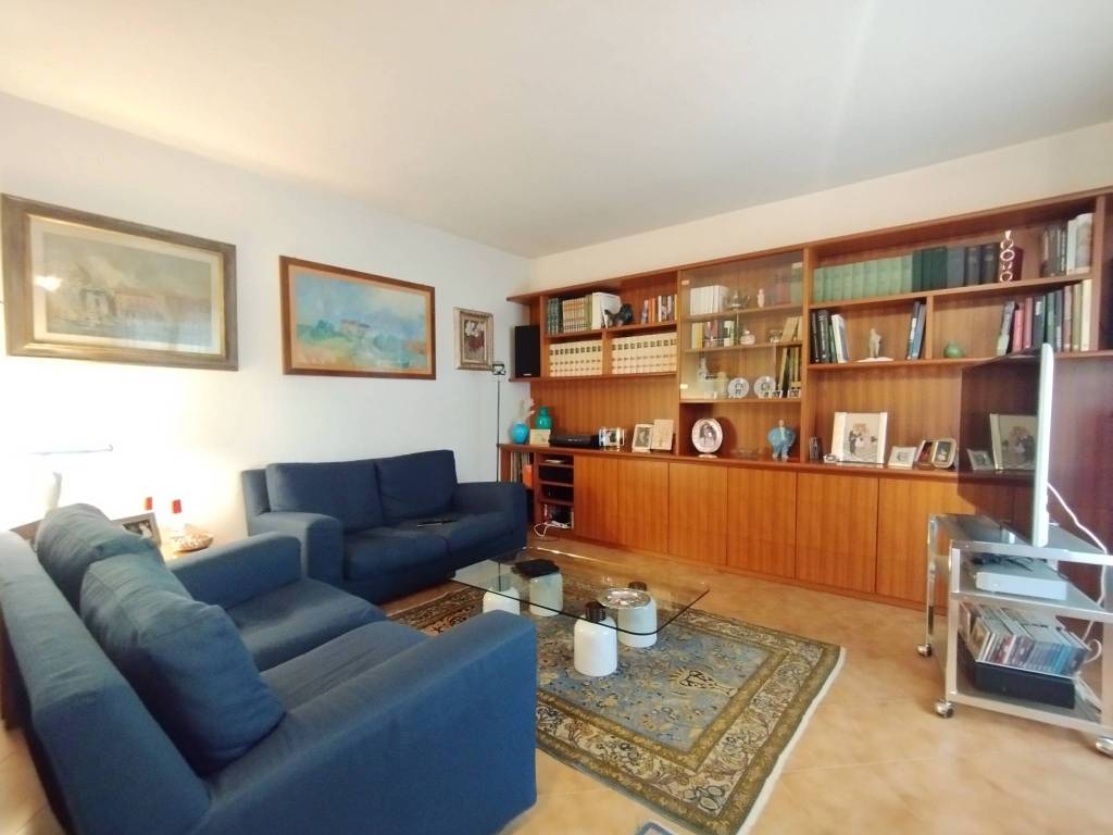 casa indipendente in vendita a Quarrata