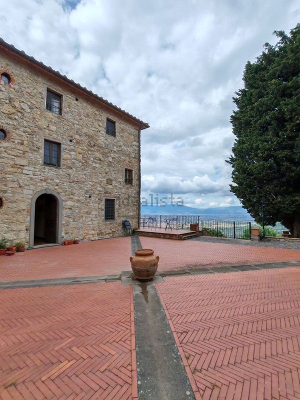 casa indipendente in vendita a Quarrata
