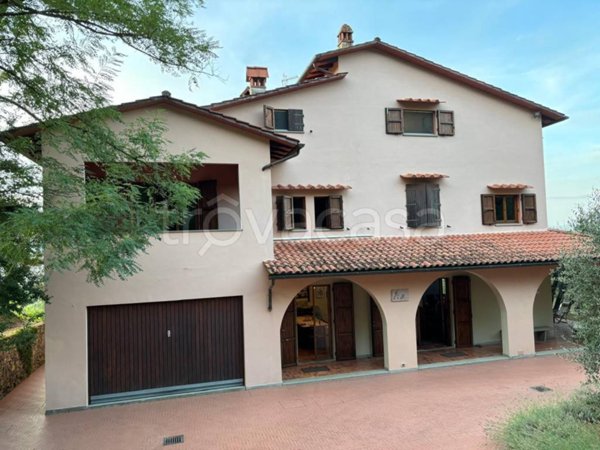 casa indipendente in vendita a Quarrata in zona Montemagno
