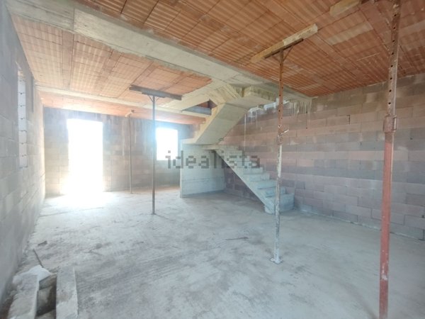 casa indipendente in vendita a Quarrata in zona Valenzatico